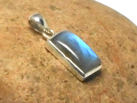 Rectangular LABRADORITE  Sterling Silver 925 Oval Gemstone Pendant