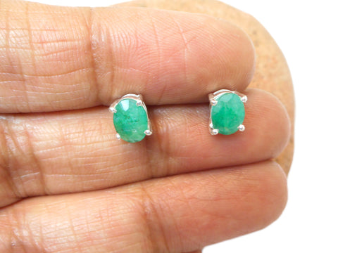 Green Oval EMERALD Sterling Silver 925 Stud Earrings - 5 x 7 mm